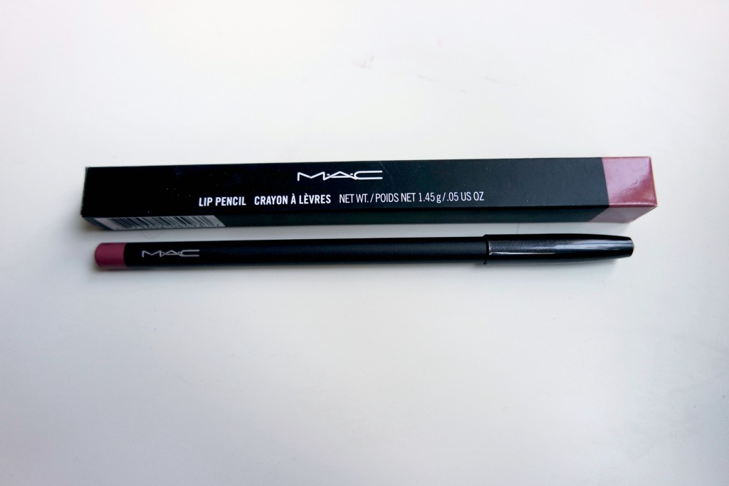 MAC Soar Lip Pencil 04