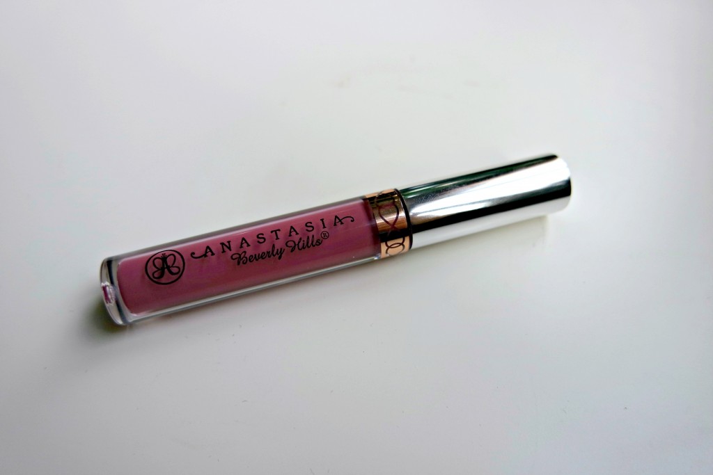 Anastasia Beverly Hills Catnip 03