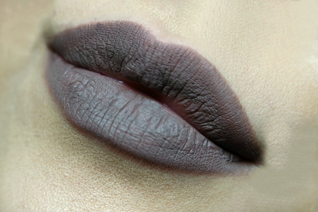 MAC Stone Lip Pencil