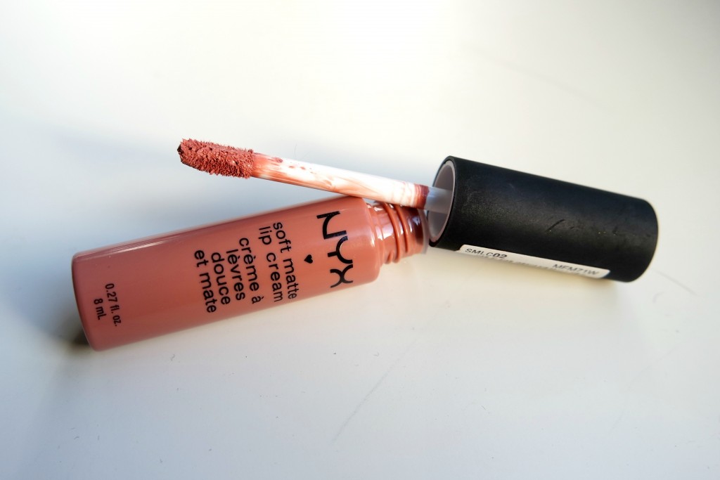 Nyx Stockholm Soft Matte Lip Cream 01