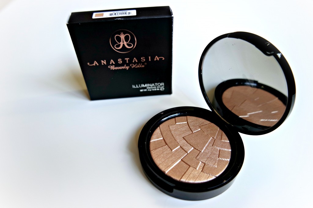Anastasia Beverly HIlls So Hollywood 01