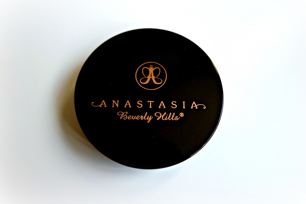 Anastasia Beverly HIlls So Hollywood 03