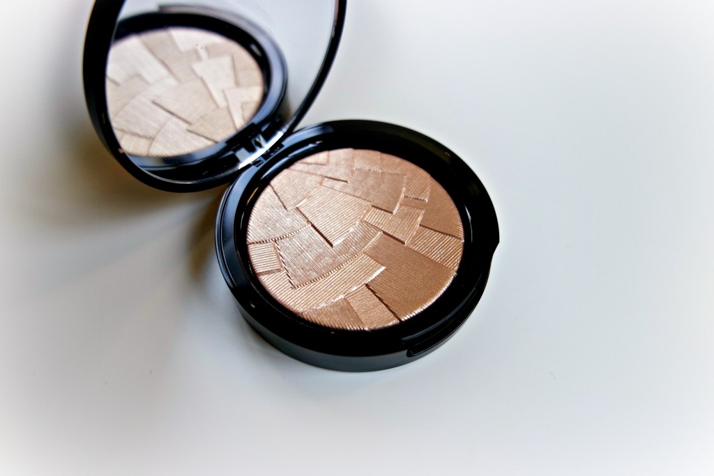Anastasia Beverly HIlls So Hollywood 06