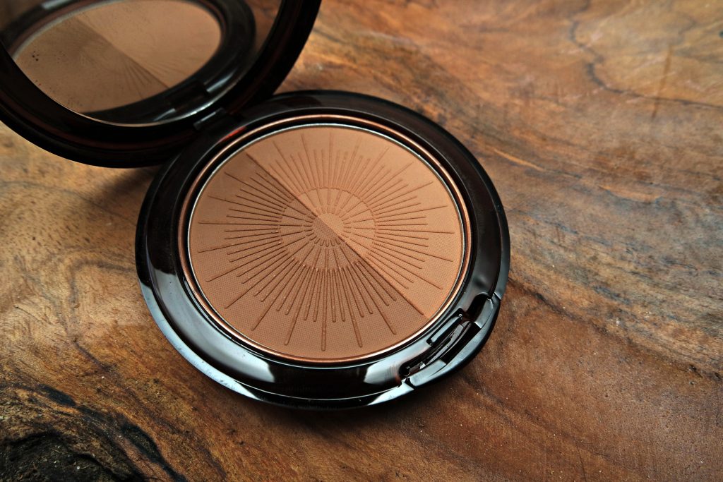 Artdeco Bronzing Powder Compact Almond (50)