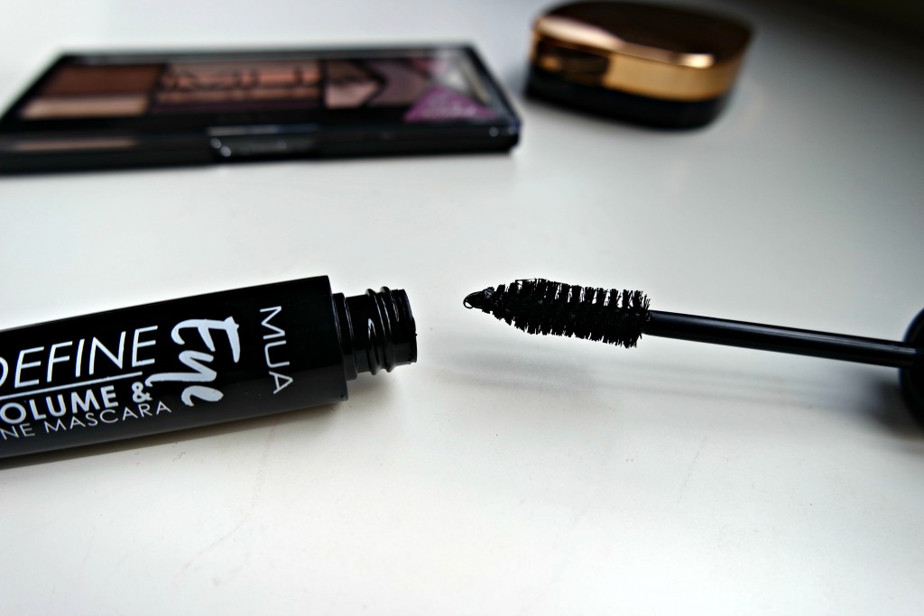 MUA Eye Define Volume & Line Mascara 03