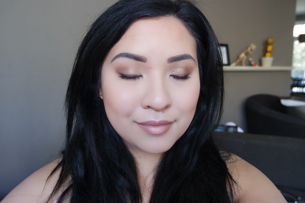 Makeup Academy Conquer the Contour Look 01