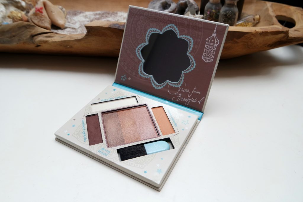 Essence the Glow Must Go On palette Beautylab 02