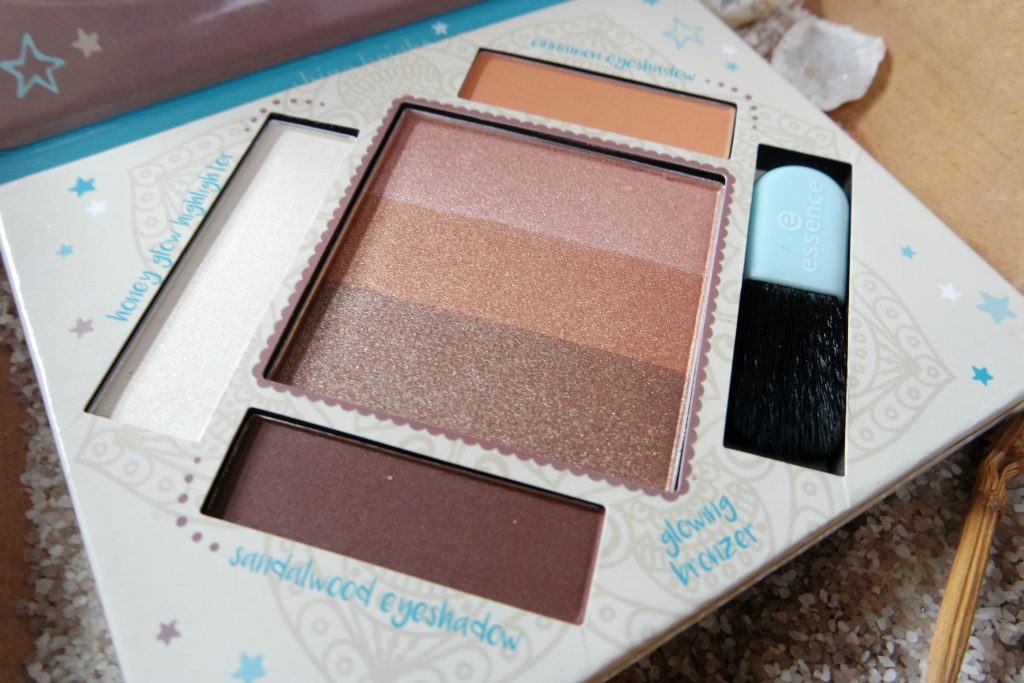 Essence the Glow Must Go On palette Beautylab 05