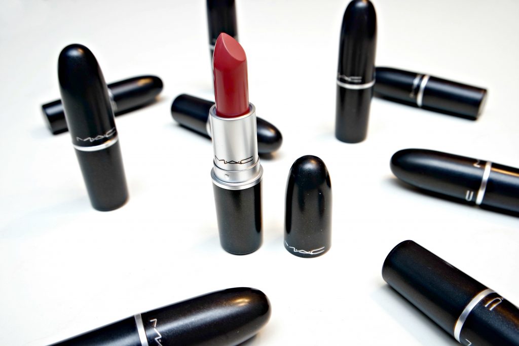 Giveaway MAC Lipstick of Choice 01
