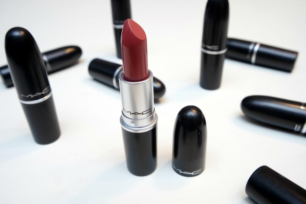 Giveaway MAC Lipstick of Choice 02