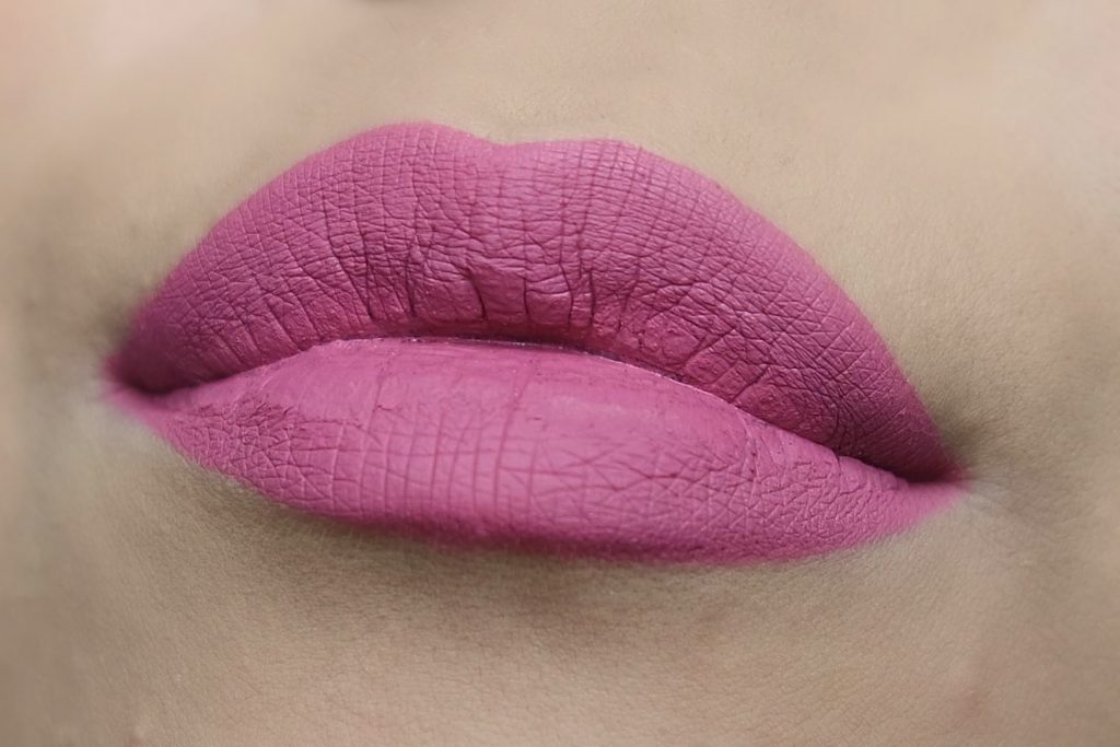 Jeffree Star Doll Parts Swatch