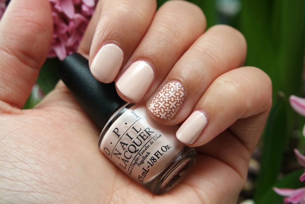 OPI Stop it I'm Blushing! 01