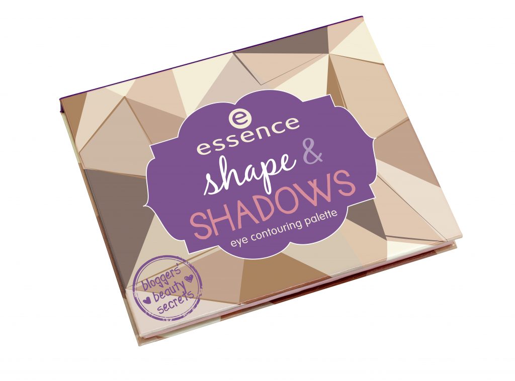 Essence shape & shadows palette Mary Oliver Strikeapose