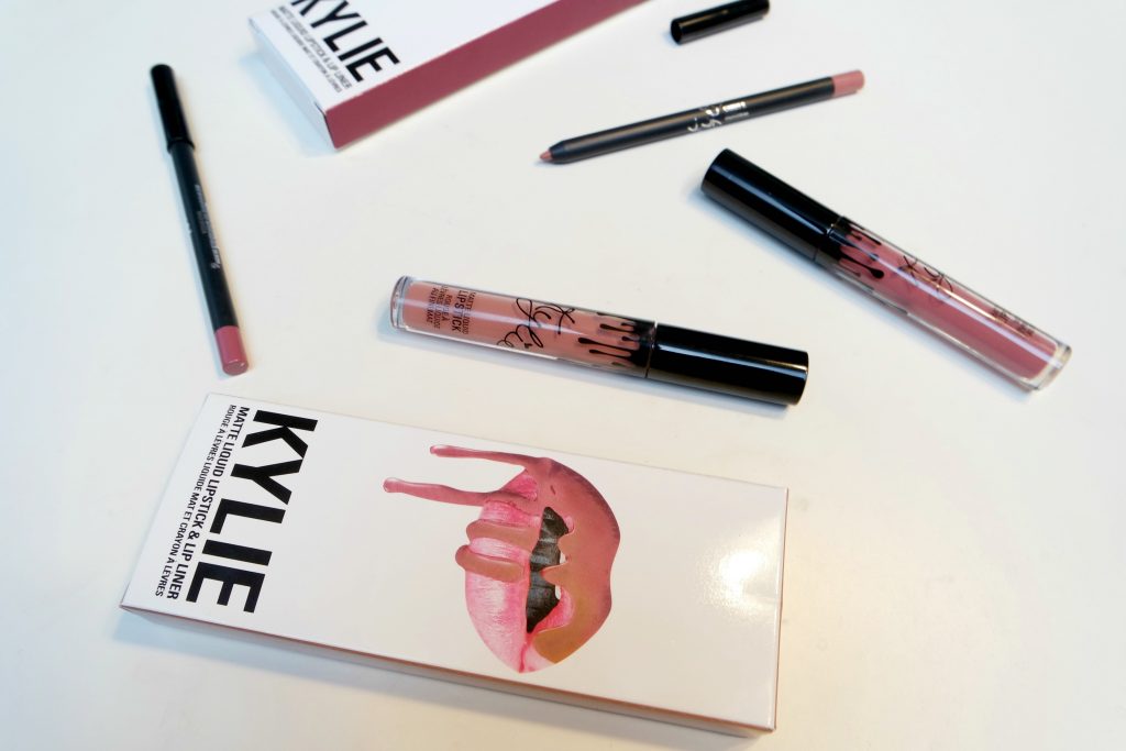 Kylie Lipkit in Candy K and Posie K 07