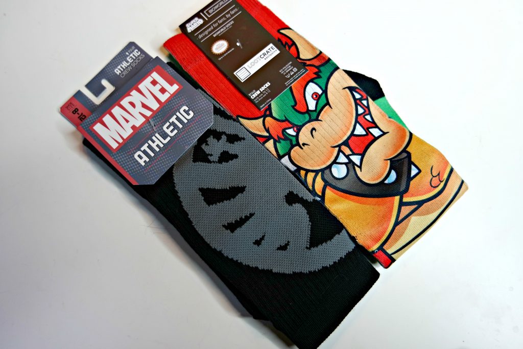 Lootcrate Lvl Up Socks March 2016 Versus
