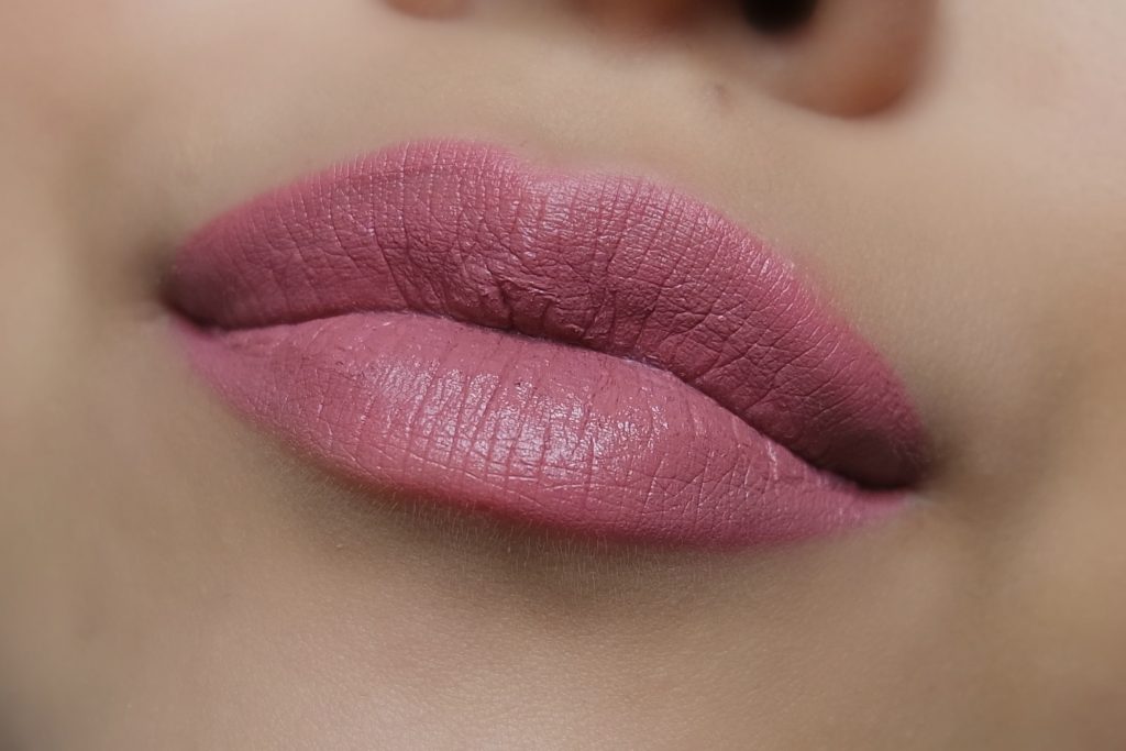 Urban Decay Backtalk Vice Lipstick 01