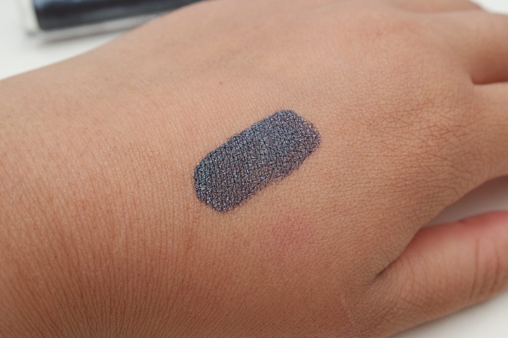 Kylie Cosmetics KyMajesty Swatch 01