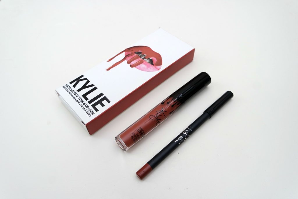 Kylie Cosmetics Lipkit in Kristen and Ginger 03