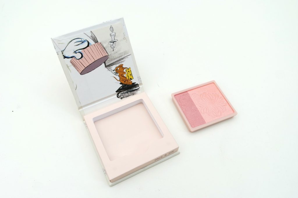 Paul & Joe x Tom & Jerry Pressed Compact WB - Powder Blush 02 Re-Belle 02