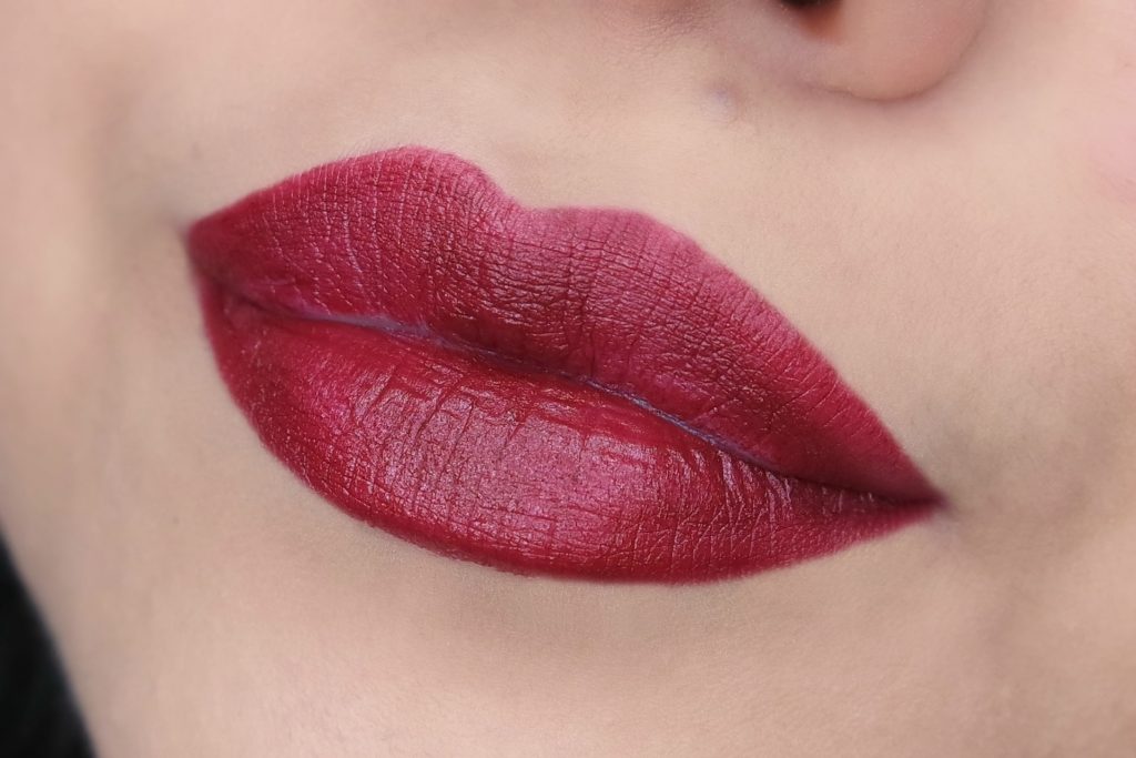 babor-age-winter-2016-matte-lip-color-in-red-grape-swatch-01