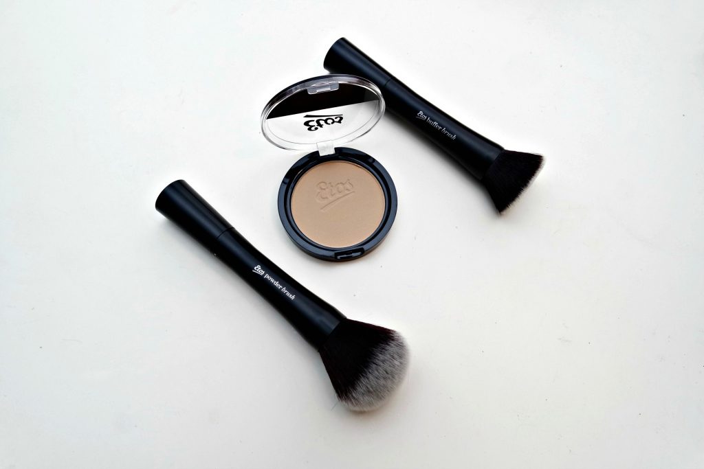etos-compact-powder-ad-face-brushes-01