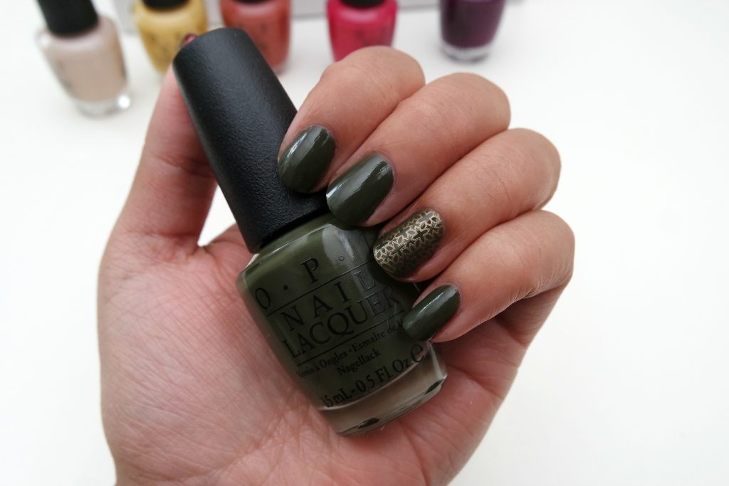 OPI Suzi - First Lady of Nails