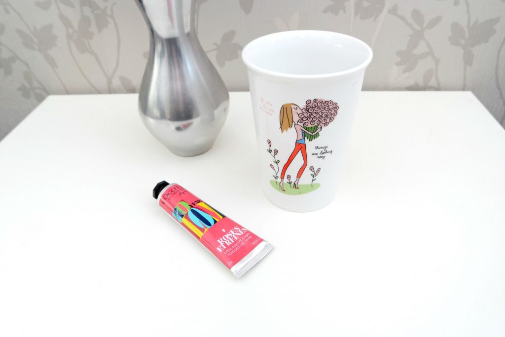 loccitane-mug-and-handcream-02