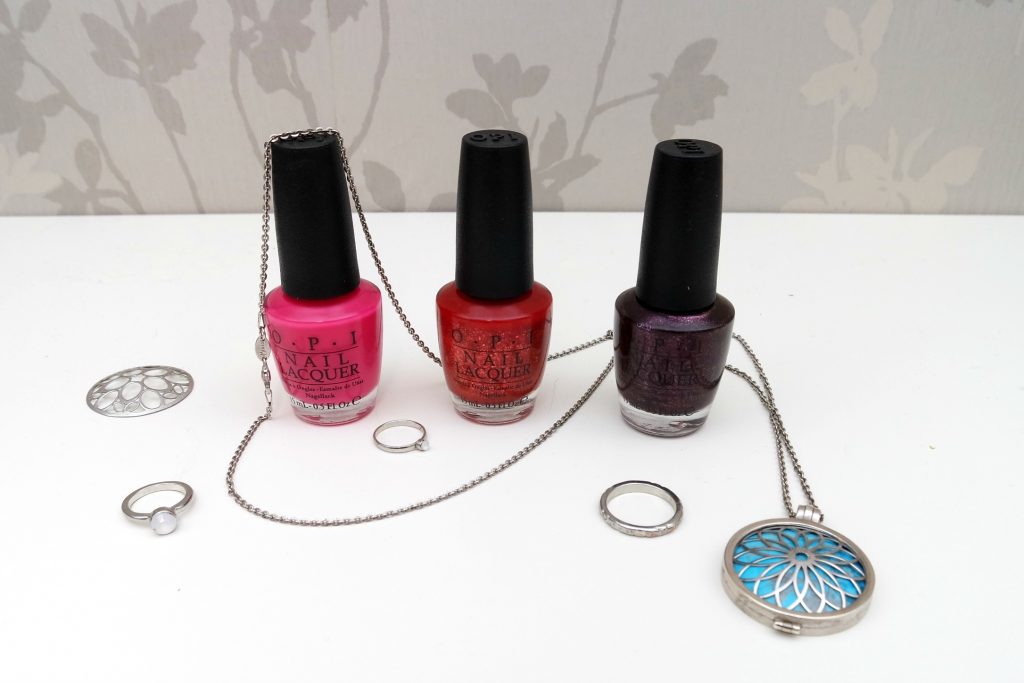 opi-breakfast-at-tiffanys-holiday-2016-04