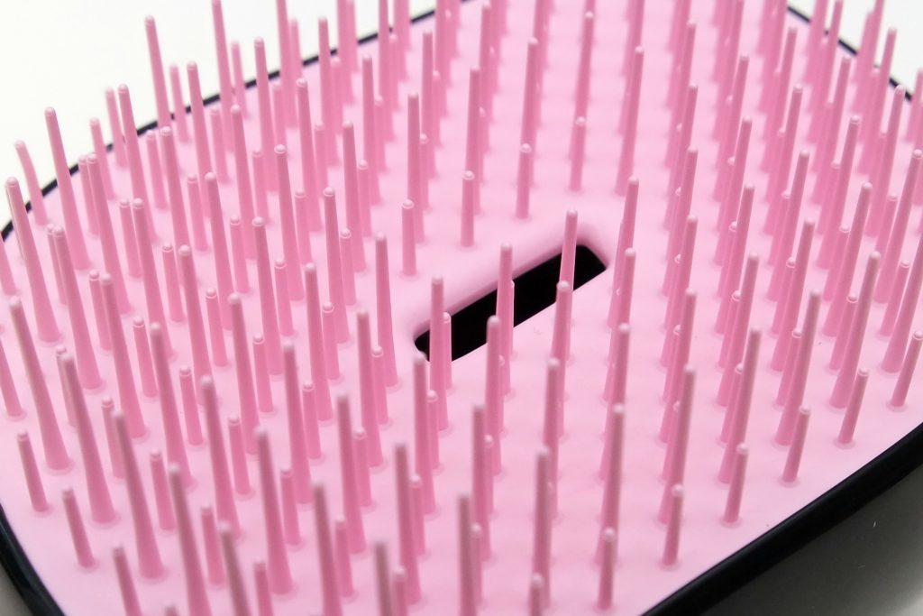 tangle-teezer-x-lulu-guinness-07