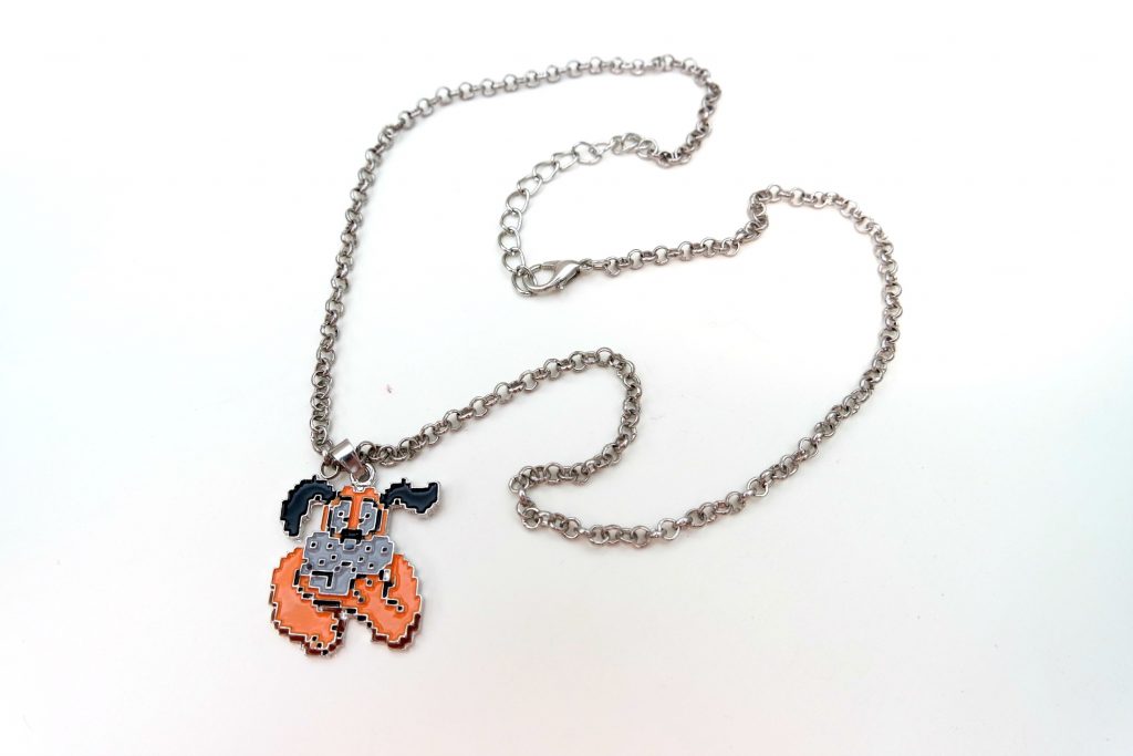 gamer-girl-monthly-september-2016-duck-hunt-necklace-02
