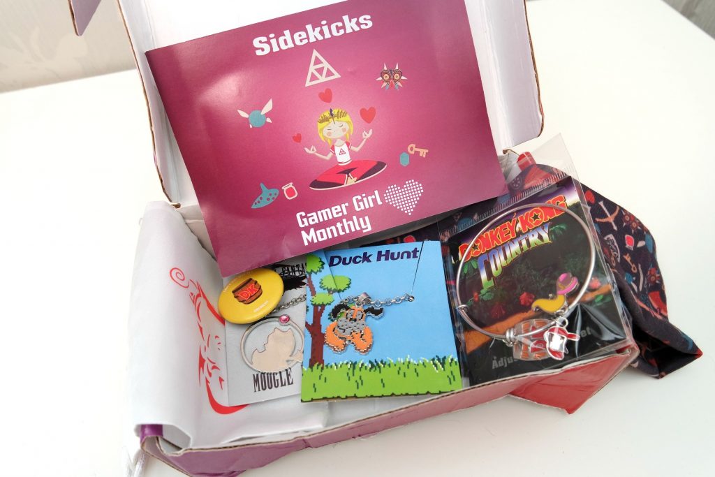 gamer-girl-monthly-september-2016-sidekicks-03
