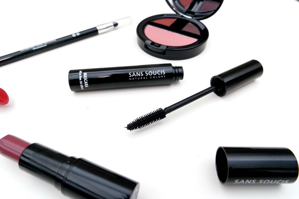 sans-soucis-all-in-one-3d-effect-mascara-in-deep-black-01