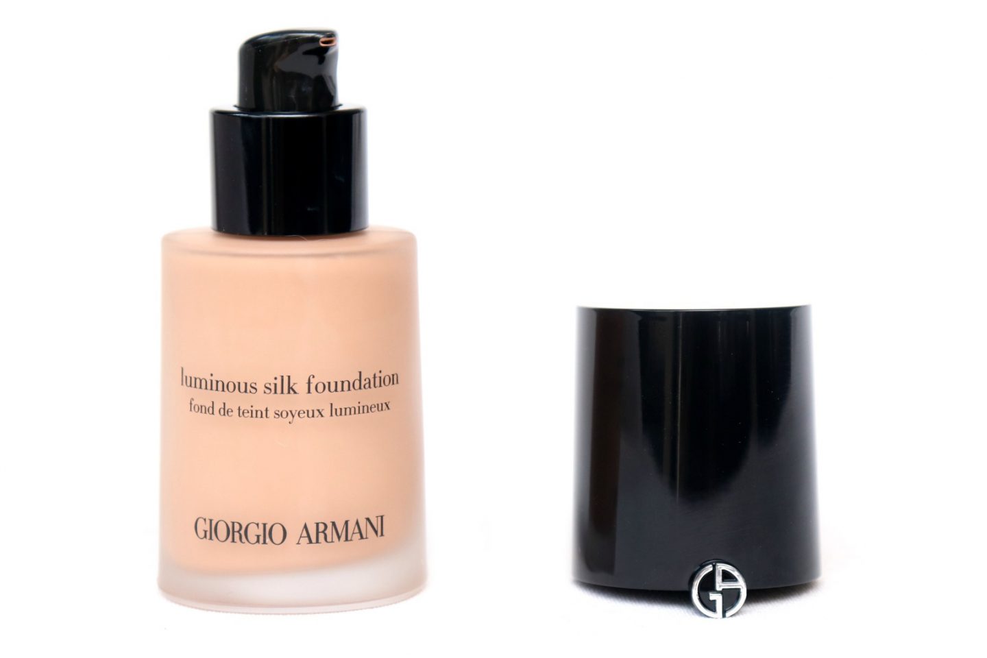 Giorgio Armani Luminous Silk Foundation Review