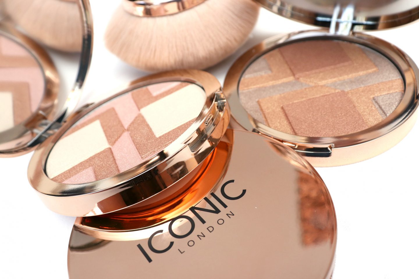 ICONIC London Luminous Powder