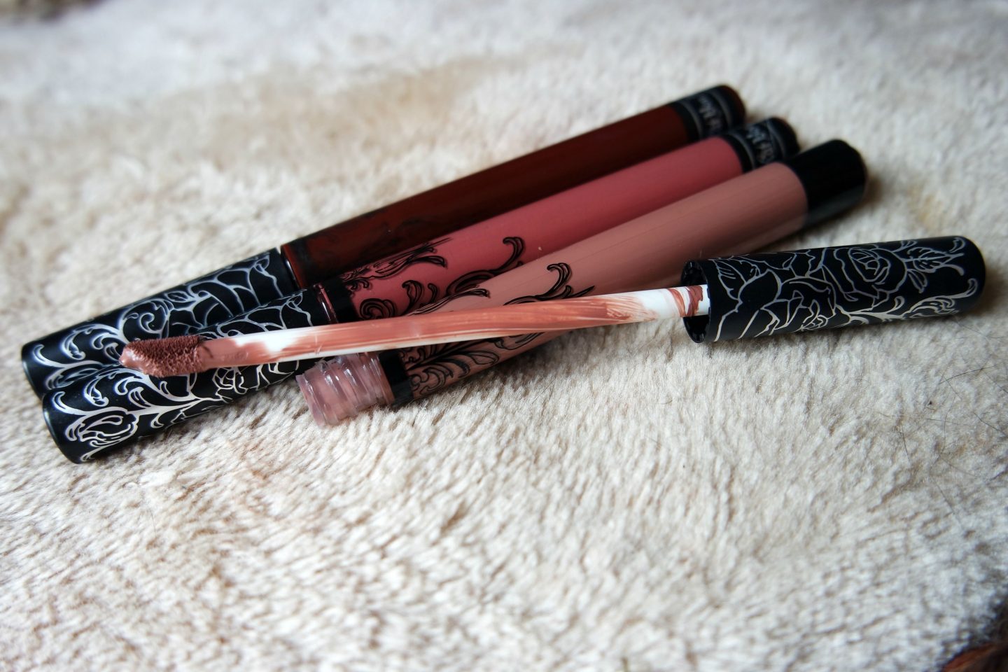 KvD Everlasting Liquid Lipsticks – Bow N Arrow, Lolita and Vampira