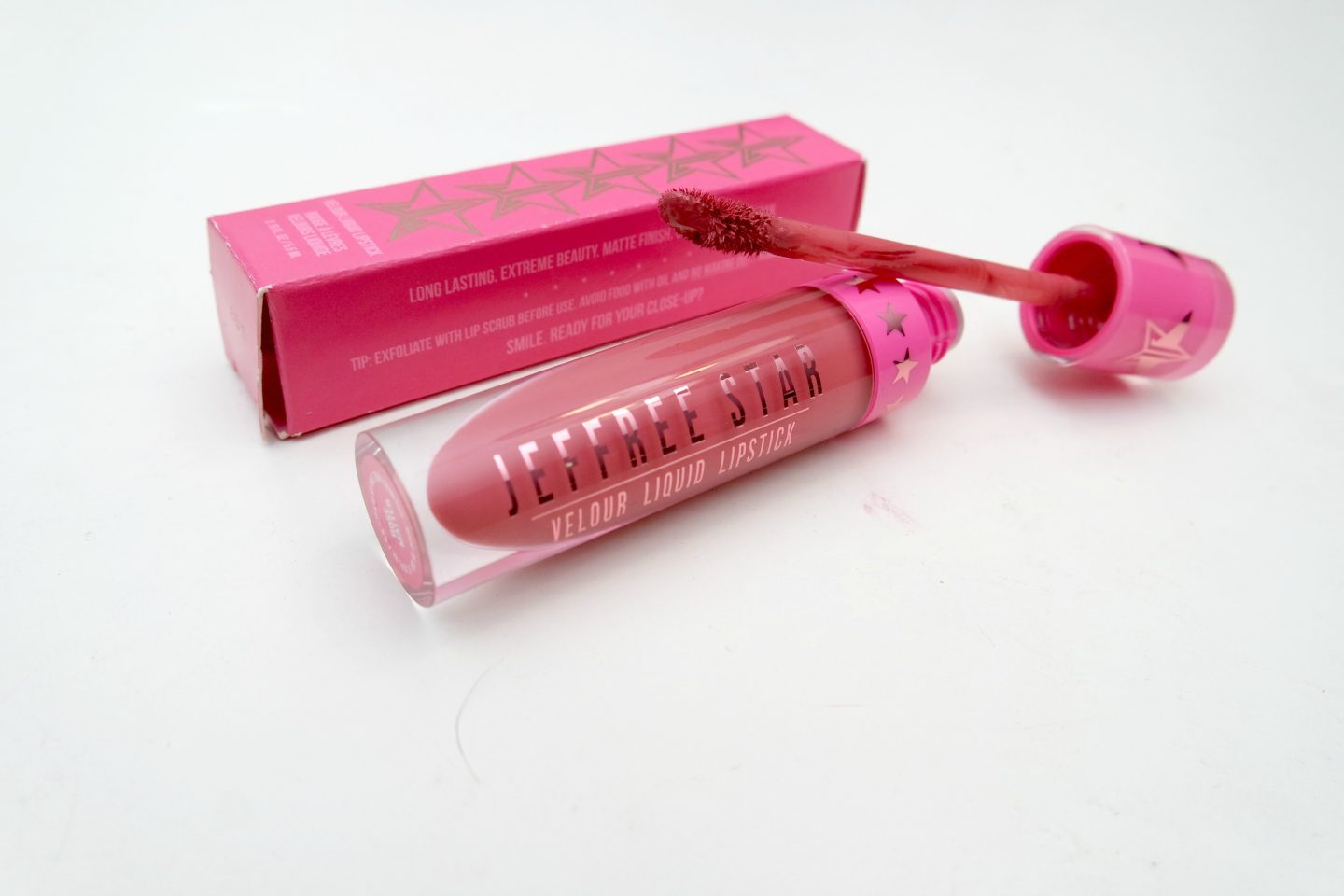 Jeffree Star Velour Liquid Lipstick in Rose Matter