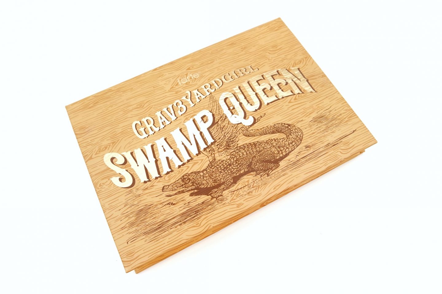 tarte x  Grav3yardgirl Swamp Queen Palette