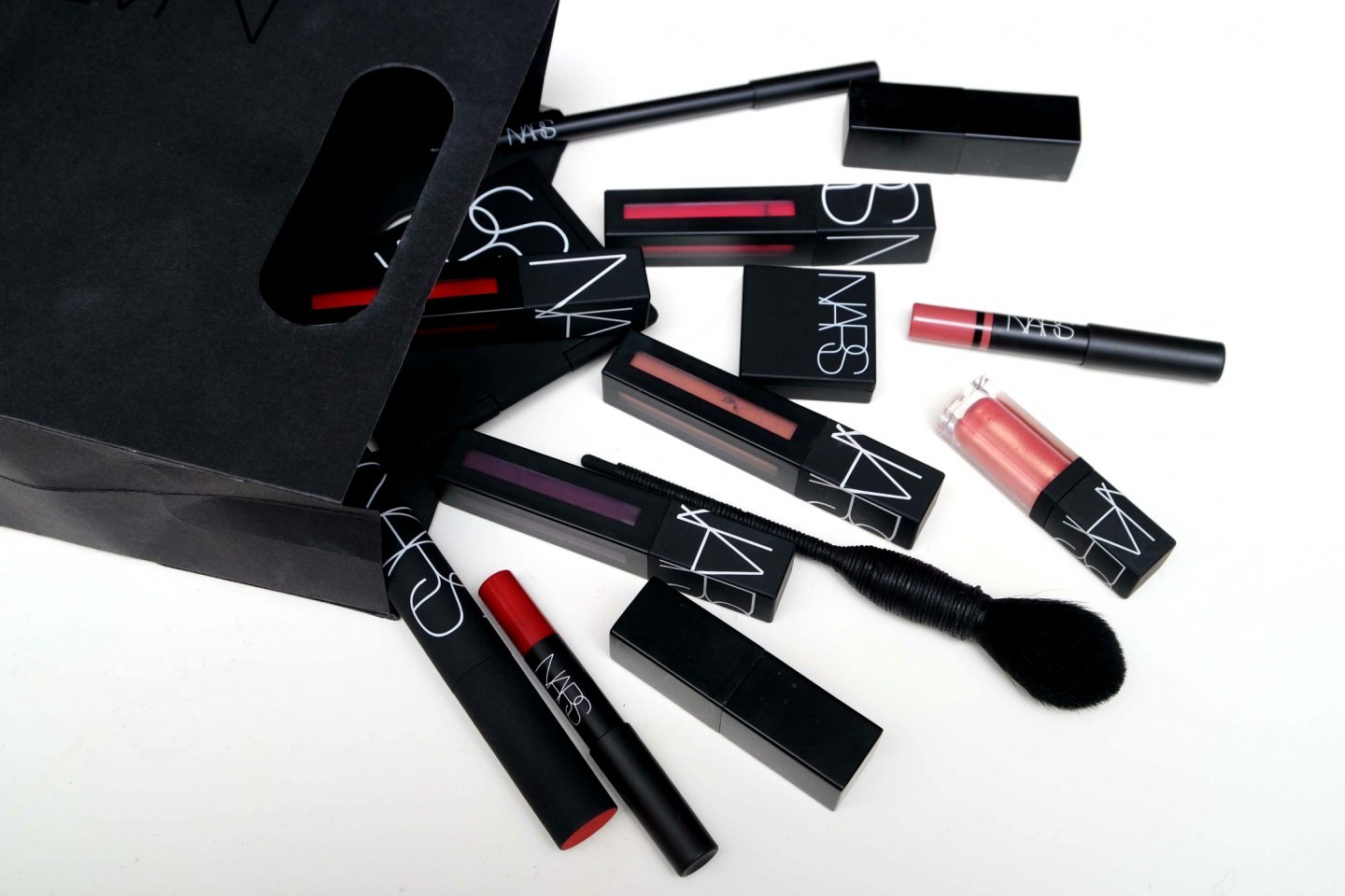 NARS Cosmetics available at De Bijenkorf warehouses – Product Selection