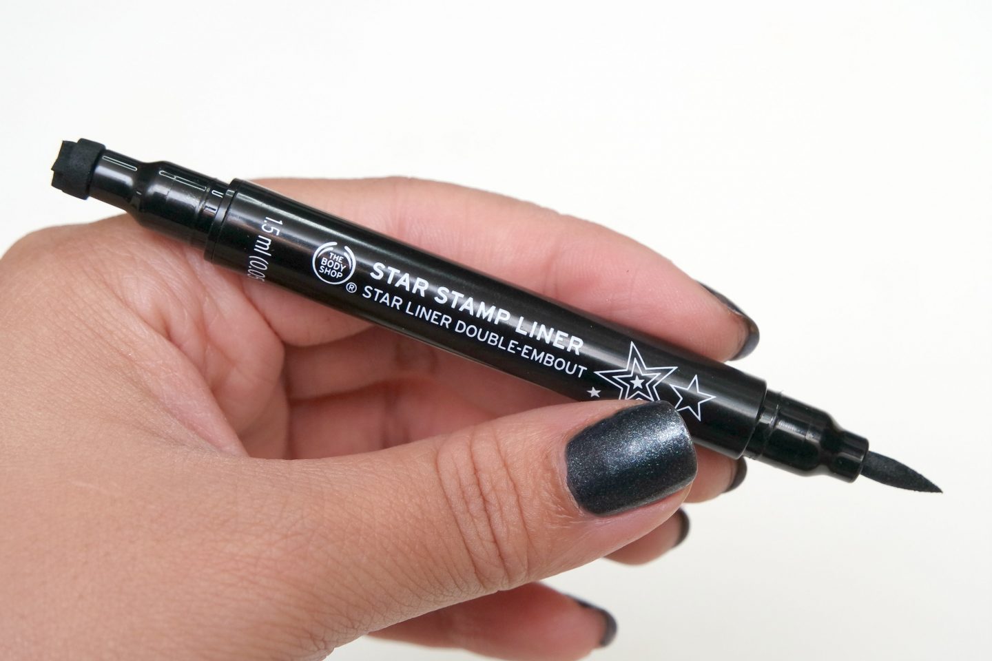 The Body Shop Star Stamp Liner – Holiday 2017