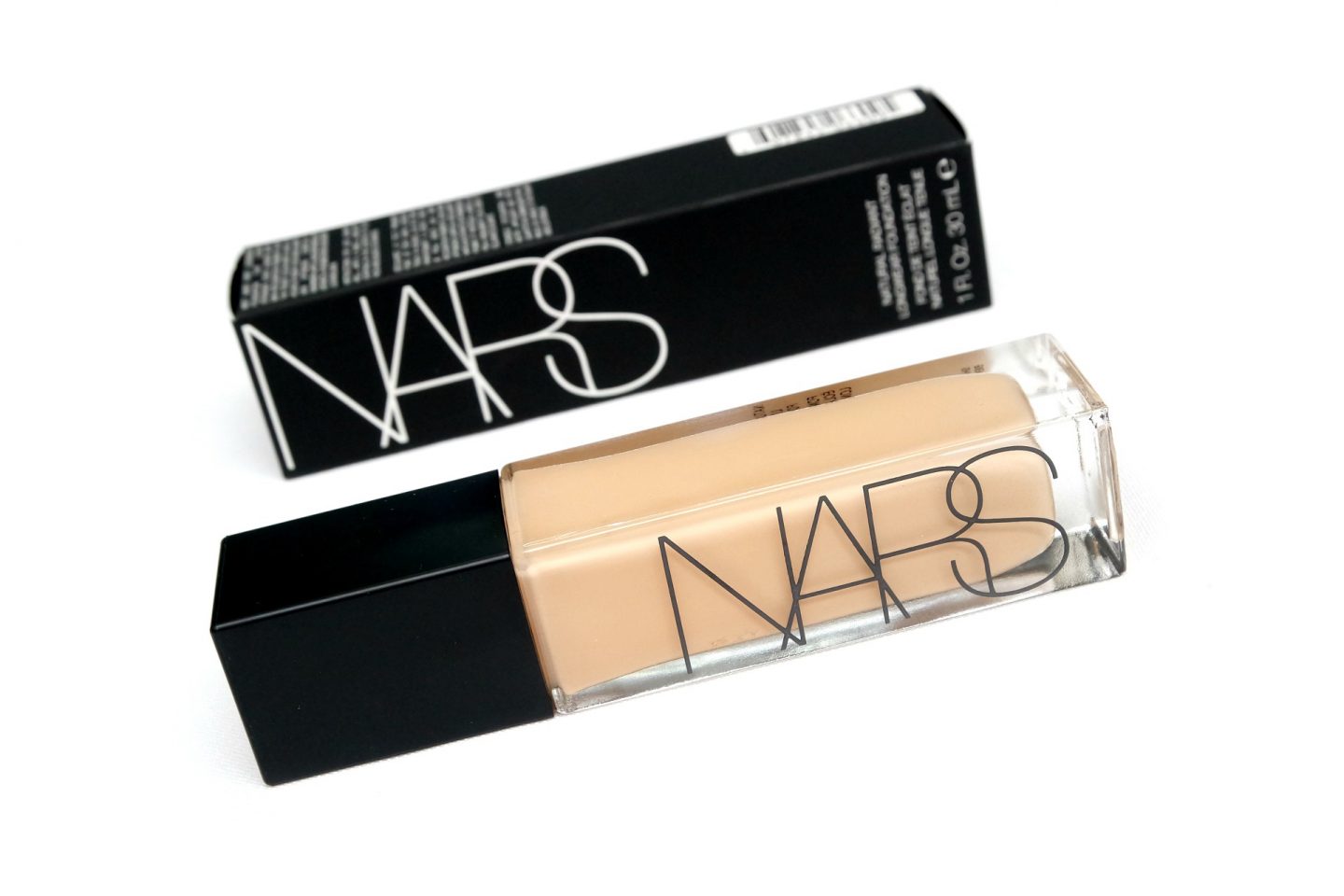 NARS Natural Radiant Longwear Foundation Review