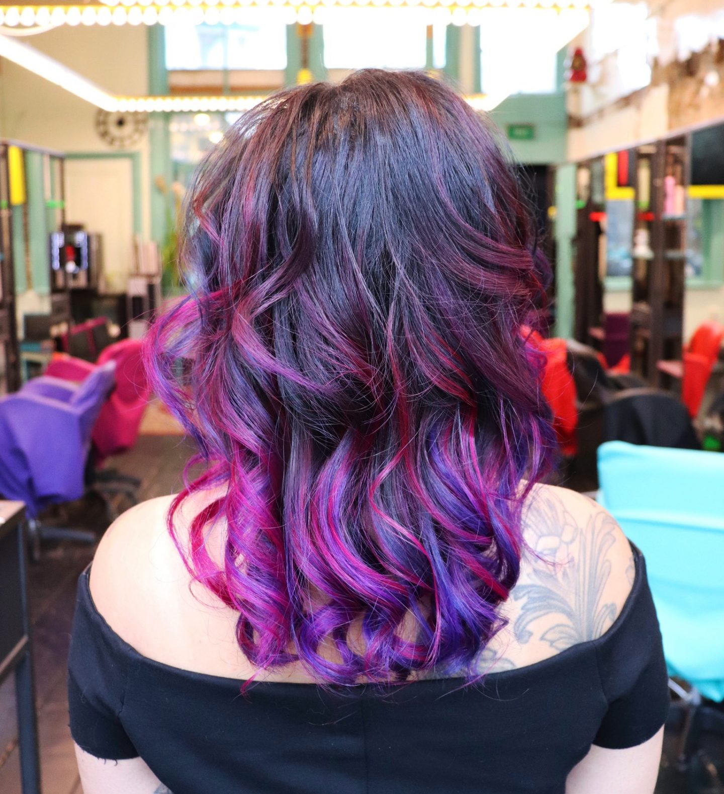 Win a €150 Euro hair treatment at Kinki Kappers Delft